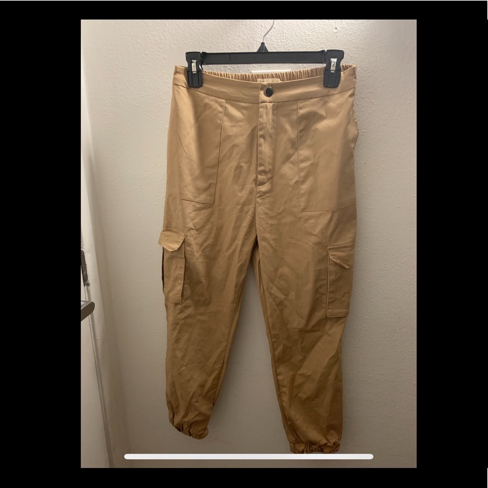Fashion Nova cargo pants super on trend!